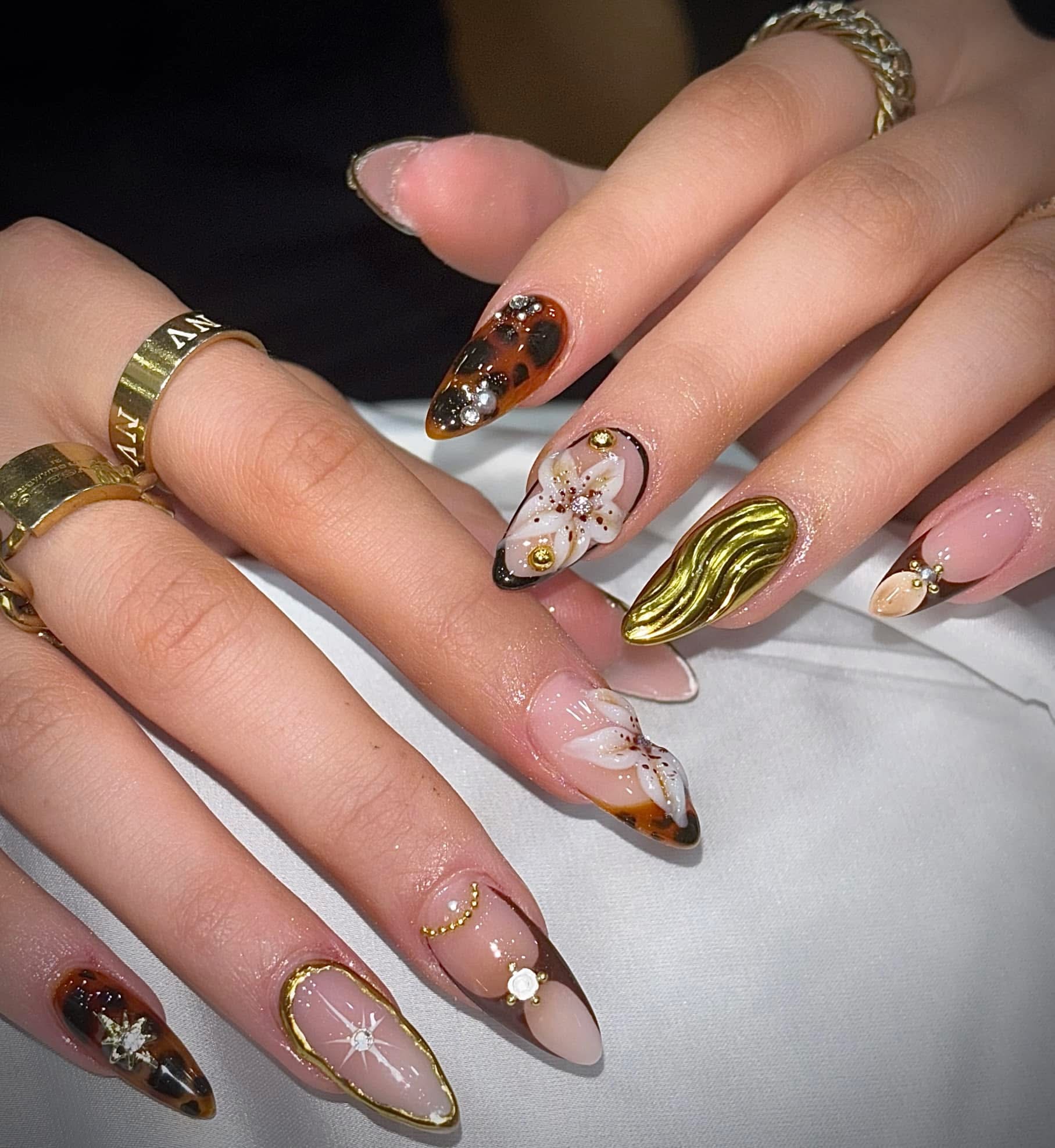 Sleek Nails salon